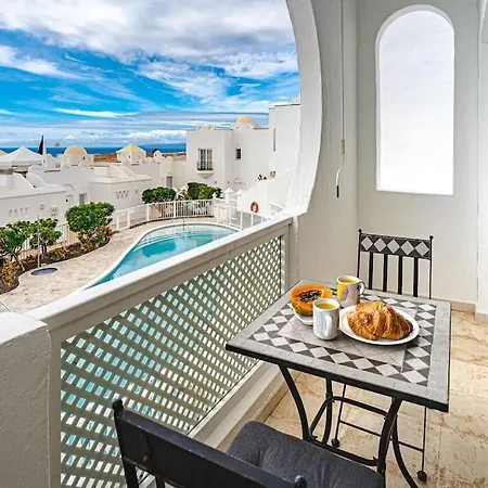 Large House With Garden And Direct Access To The Pool * Callao Salvaje