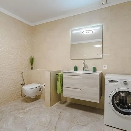 Large House With Garden And Direct Access To The Pool * 칼라오살바헤