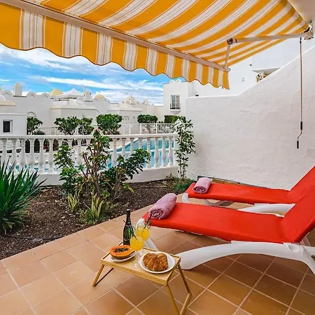 Large House With Garden And Direct Access To The Pool *