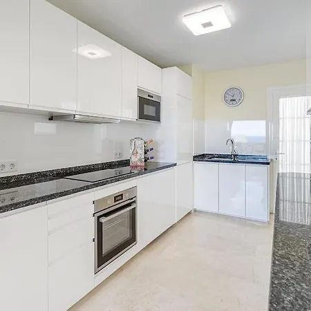 Large House With Garden And Direct Access To The Pool * Callao Salvaje